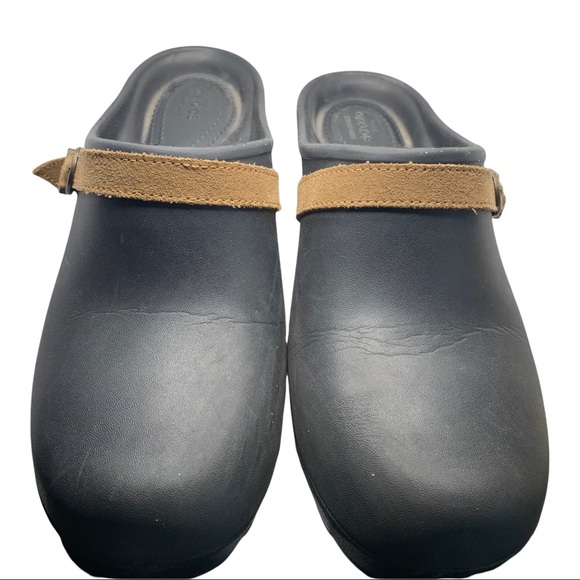 CROCS  Black & Tan Clogs Wedge Heels  - Size 10 - Picture 3 of 7